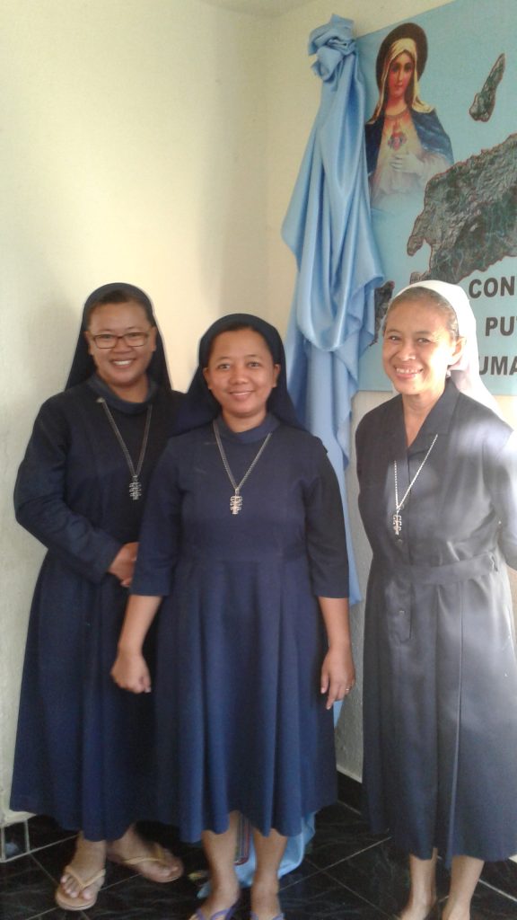 Zusters van Timor Leste: Zr Anastasia, Zr Ingnatia en Zr Marga